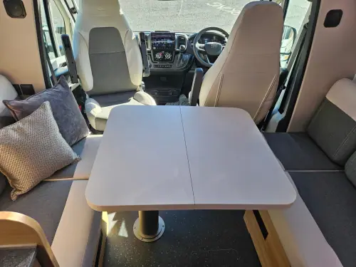 Adria Coral Select 670 DL (2027)