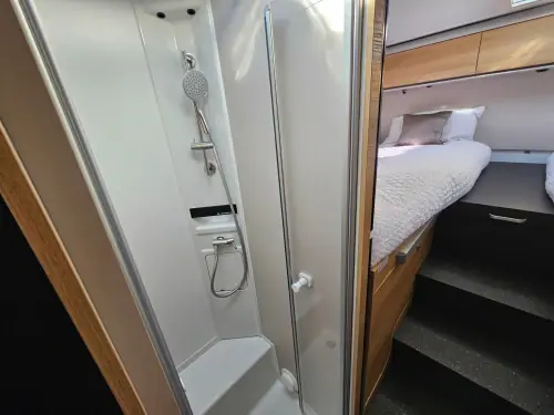 Adria Coral Select 670 DL (2027)