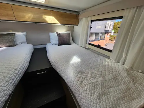 Adria Coral Select 670 DL (2027)