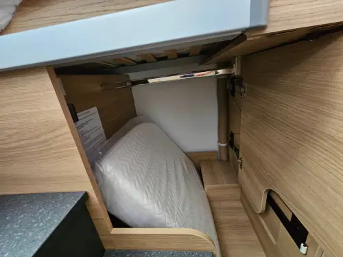 Adria Coral Select 670 DL (2027)