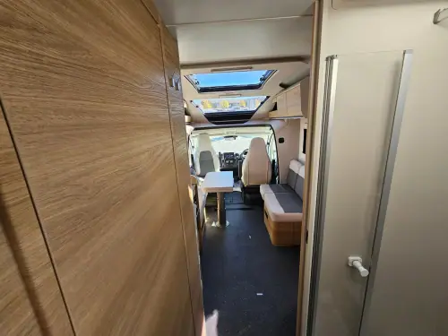 Adria Coral Select 670 DL (2027)