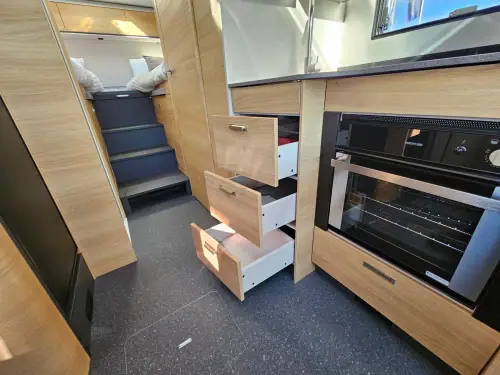 Adria Coral Select 670 DL (2027)