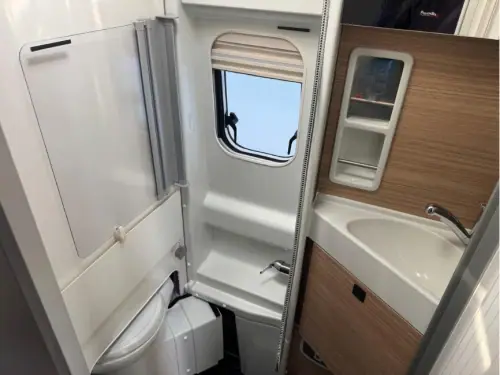 Malibu Van comfort 640 LE