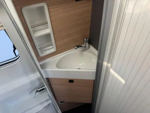 Malibu Van comfort 640 LE