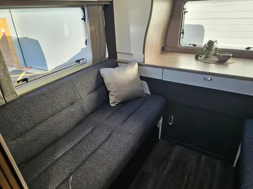 Swift Voyager 574 Automatic