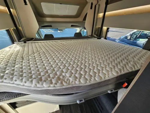 Swift Voyager 574 Automatic
