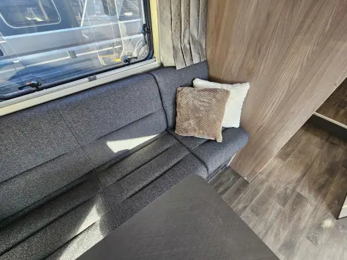 Swift Voyager 574 Automatic