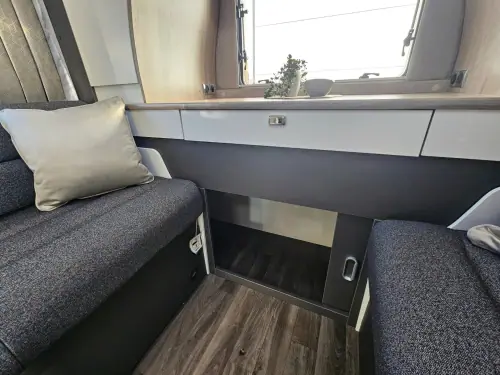 Swift Voyager 574 Automatic
