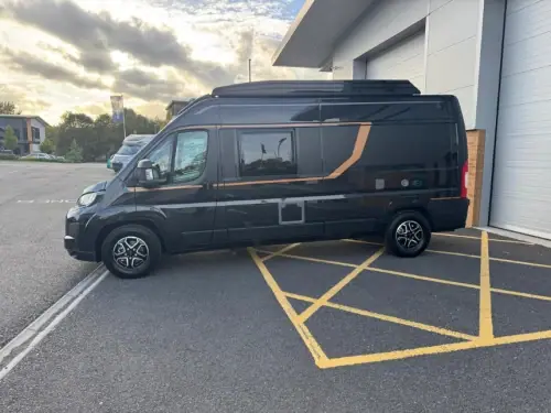 Malibu Van Compact 600 LE