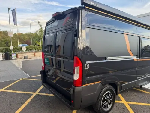 Malibu Van Compact 600 LE