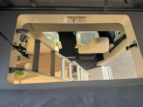 Malibu Van Compact 600 LE