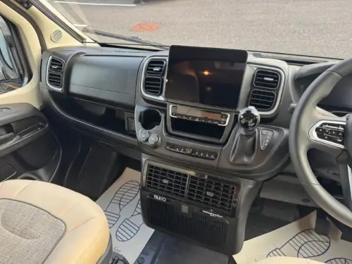 Malibu Van Compact 600 LE