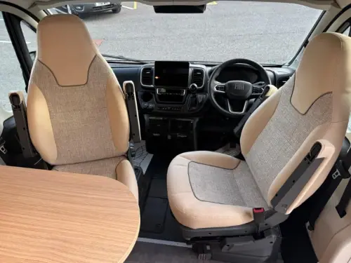 Malibu Van Compact 600 LE