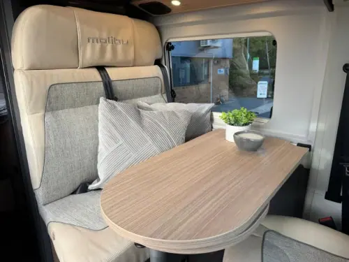 Malibu Van Compact 600 LE