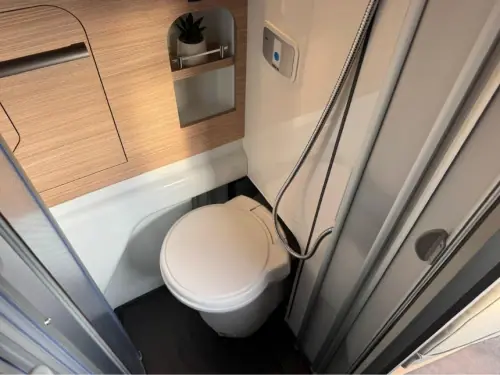 Malibu Van Compact 600 LE
